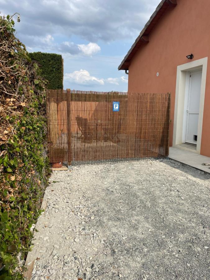 Bienvenue En Beaujolais Apartment Saint-Jean-d'Ardieres Exterior photo